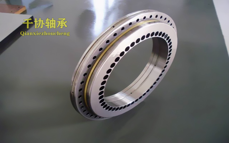 YRT轉(zhuǎn)臺(tái)軸承如何選擇？選擇條件和預(yù)緊的作用